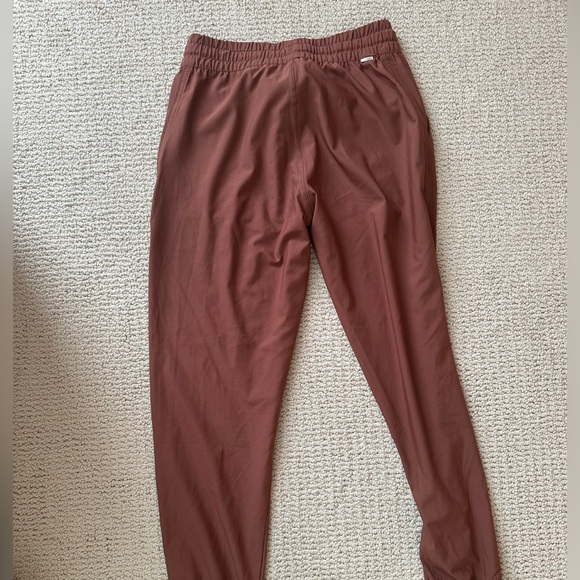 Vuori Weekend Jogger Small worn once - Picture 3 of 5